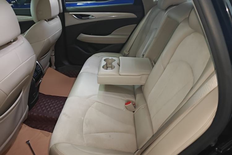 Used Buick LaCrosse 2018 30H Elite Edition Left Rear Seat