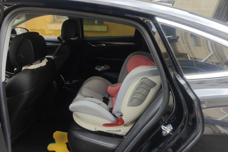 Used Buick LaCrosse 2018 20T Elite Edition Left Rear Seat