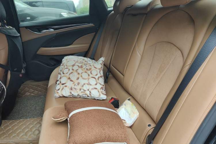 Used Buick LaCrosse 2018 28T Elite Edition Left Rear Seat