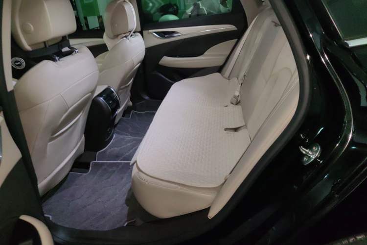 Used Buick LaCrosse 2018 30H Luxury Edition Left Rear Seat