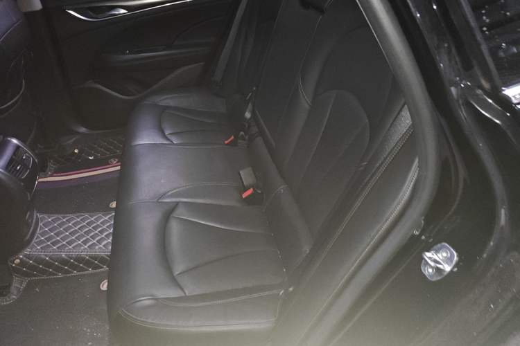 Used Buick LaCrosse 2018 20T Elite Edition Left Rear Seat