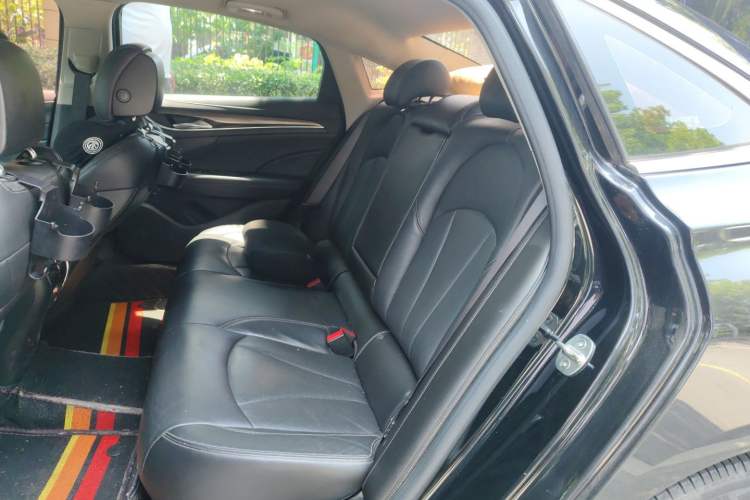 Used Buick LaCrosse 2018 20T Elite Edition Left Rear Seat