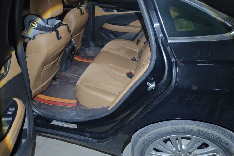 Used Buick LaCrosse 2018 20T Luxury Model Left Rear Seat