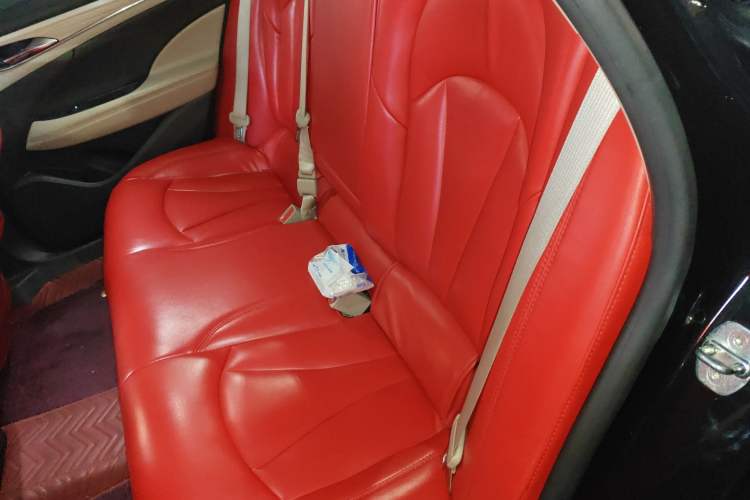 Used Buick LaCrosse 2018 30H Elite Edition Left Rear Seat