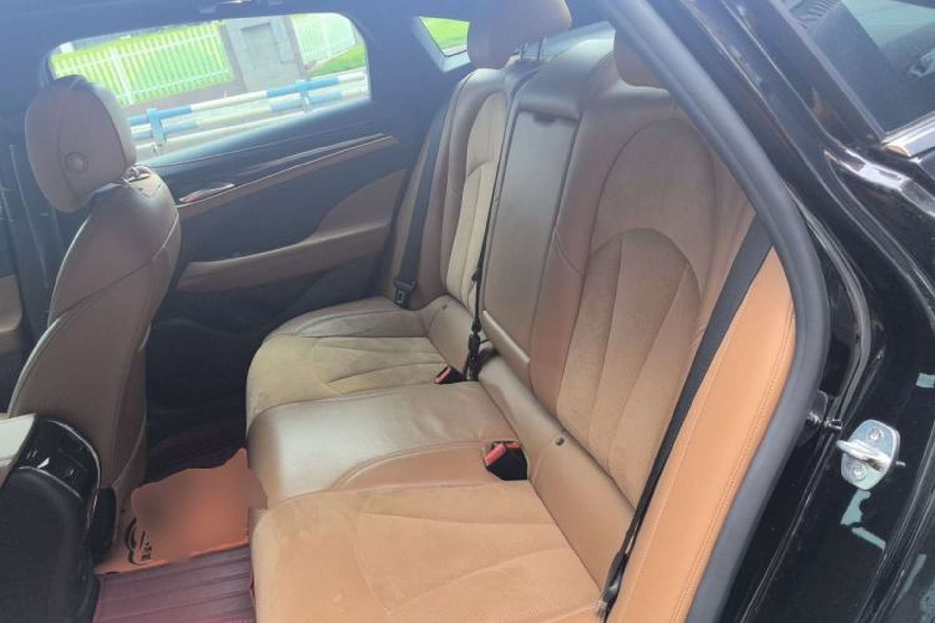 Used Buick LaCrosse 2018 28T Elite Edition Left Rear Seat