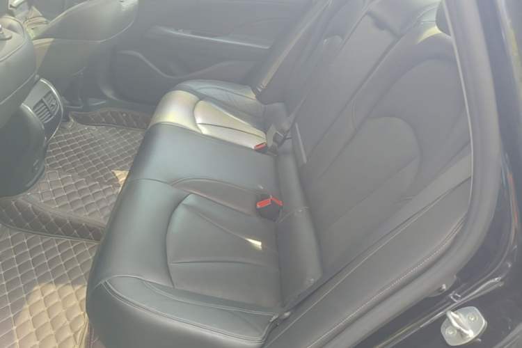 Used Buick LaCrosse 2018 20T Elite Edition Left Rear Seat