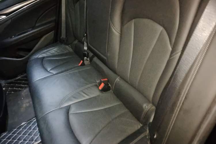 Used Buick LaCrosse 2018 20T Elite Edition Left Rear Seat