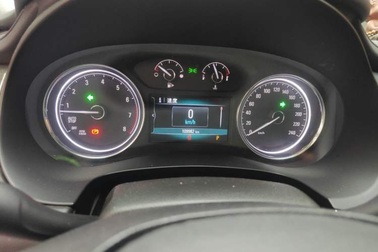 Used Buick LaCrosse 2018 20T Elite Edition Odometer Close Up