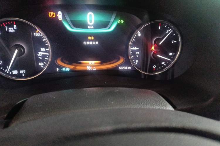 Used Buick LaCrosse 2018 28T Luxury Model Odometer Close Up