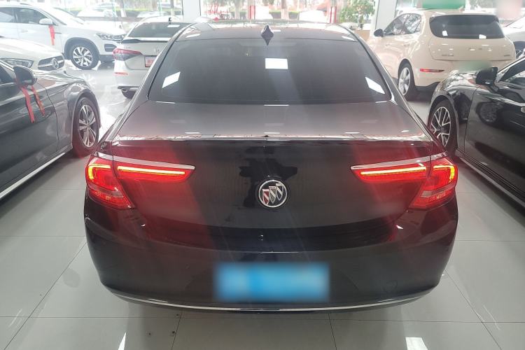 Used Buick LaCrosse 2018 20T Elite Edition Rear