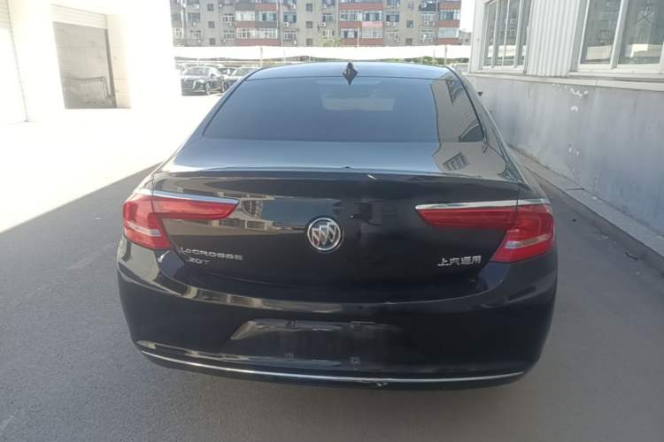 Used Buick LaCrosse 2018 20T Elite Edition Rear