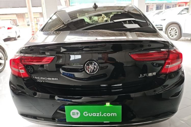 Used Buick LaCrosse 2018 20T Elite Edition Rear