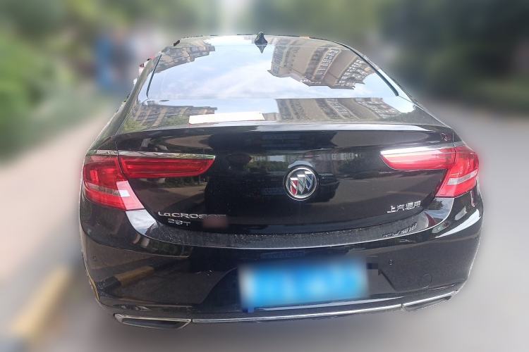 Used Buick LaCrosse 2018 28T Luxury Model Rear