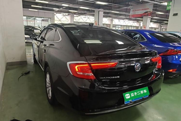 Used Buick LaCrosse 2018 30H Elite Edition Rear Left 45 Deg