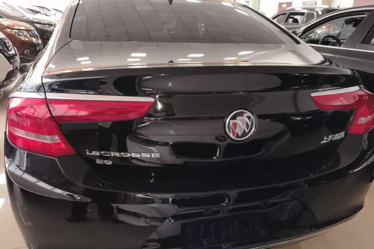 Used Buick LaCrosse 2018 20T Luxury Model Rear