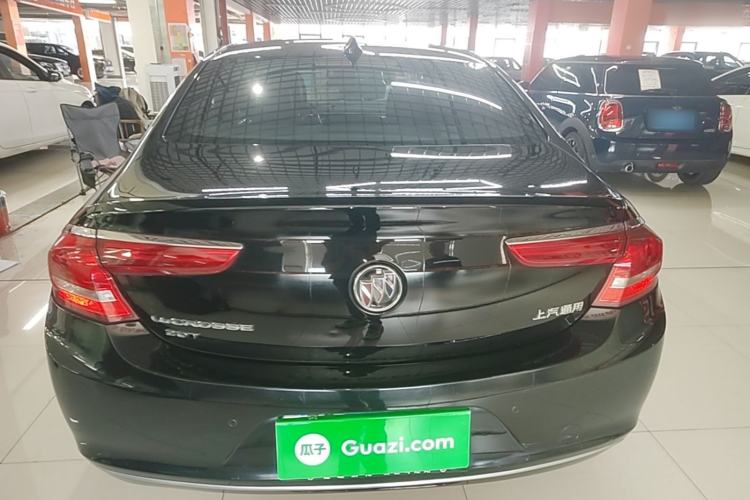Used Buick LaCrosse 2018 20T Elite Edition Rear