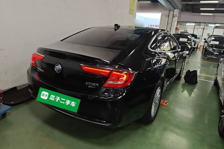 Used Buick LaCrosse 2018 30H Elite Edition Rear Right 45 Deg