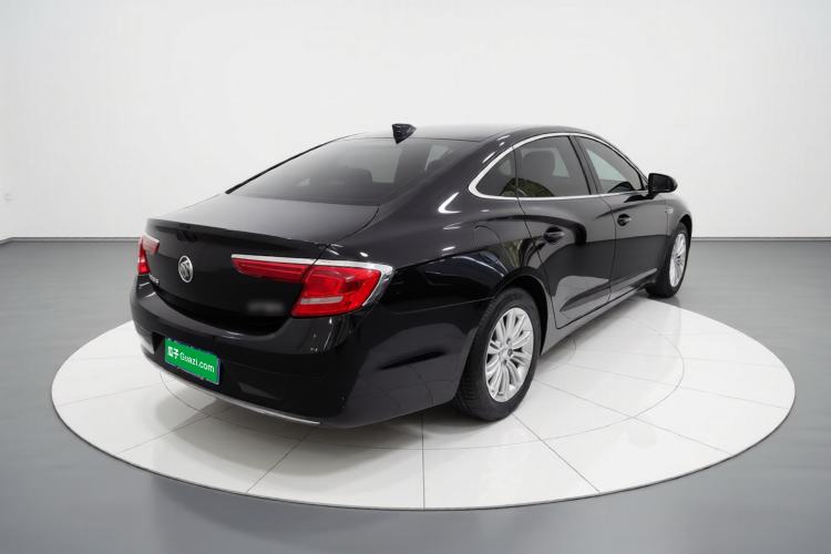 Used Buick LaCrosse 2018 20T Elite Edition Rear Right 45 Deg