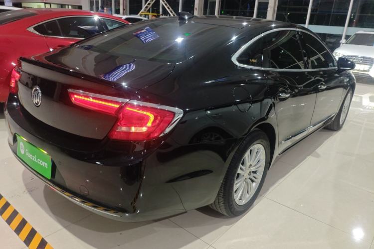 Used Buick LaCrosse 2018 20T Elite Edition Rear Right 45 Deg