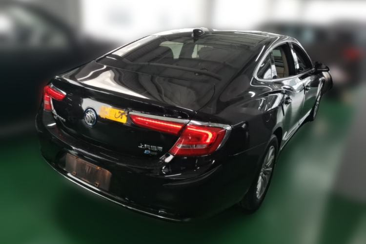 Used Buick LaCrosse 2018 30H Elite Edition Rear Right 45 Deg