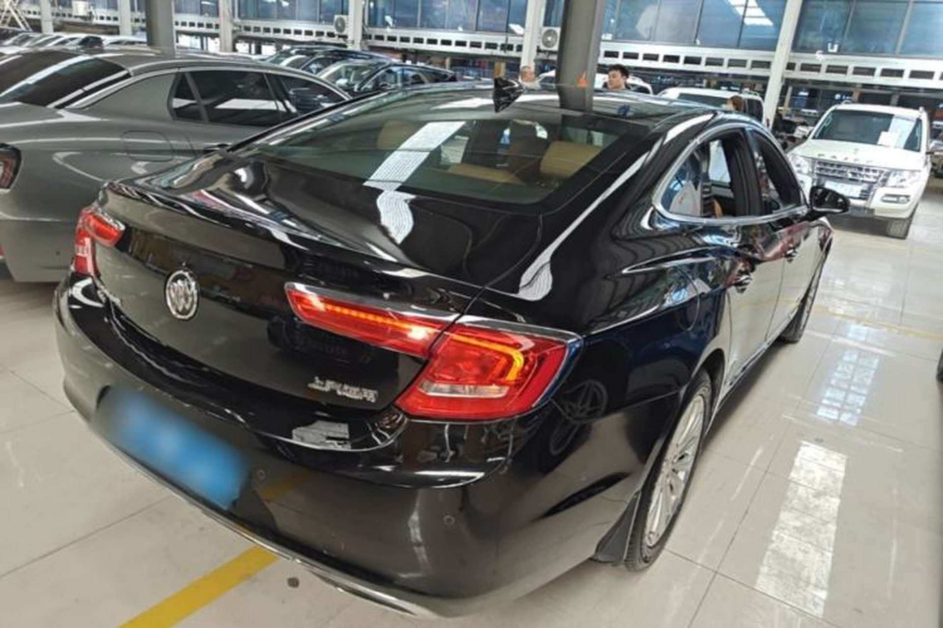 Used Buick LaCrosse 2018 28T Elite Edition Rear Right 45 Deg
