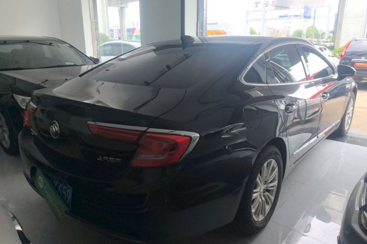 Used Buick LaCrosse 2018 20T Elite Edition Rear Right 45 Deg