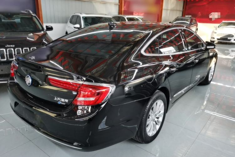 Used Buick LaCrosse 2018 30H Elite Edition Rear Right 45 Deg