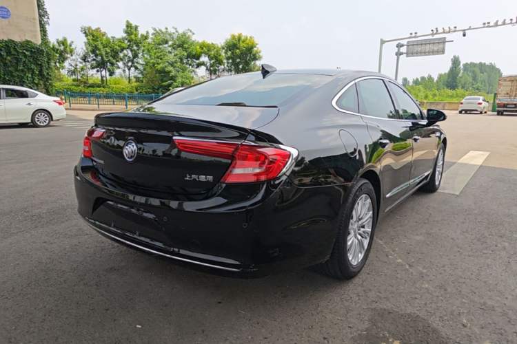 Used Buick LaCrosse 2018 20T Elite Edition Rear Right 45 Deg