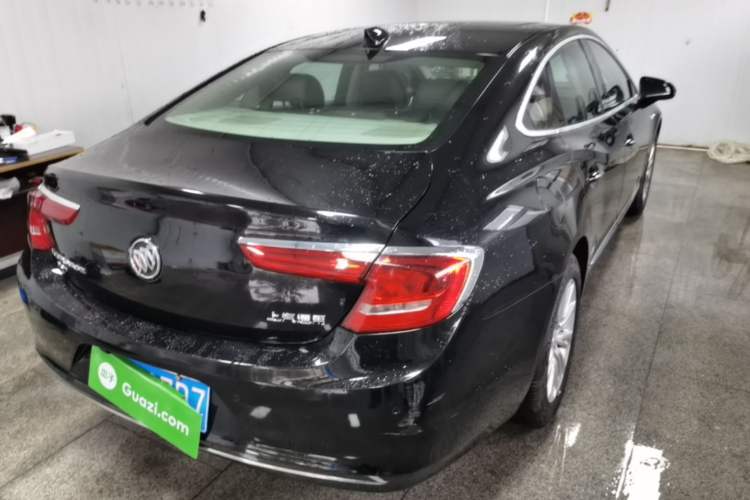 Used Buick LaCrosse 2018 20T Elite Edition Rear Right 45 Deg