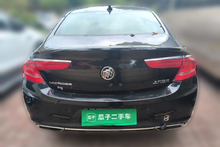 Used Buick LaCrosse 2018 28T Elite Edition Rear
