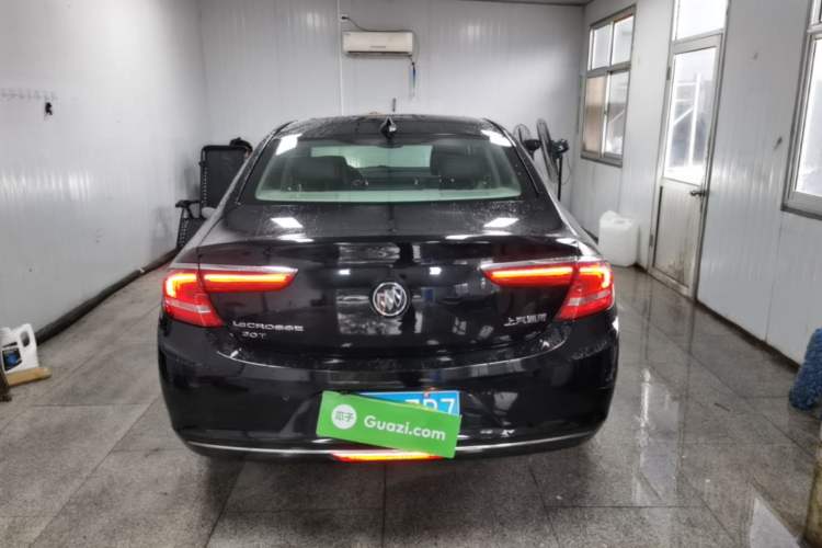 Used Buick LaCrosse 2018 20T Elite Edition Rear