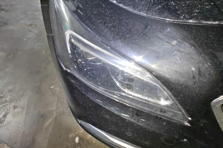 Used Buick LaCrosse 2018 28T Elite Edition Right Front Headlight