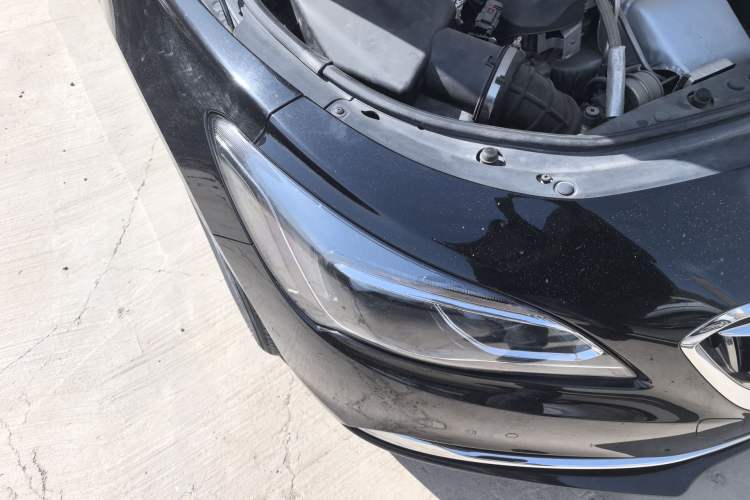 Used Buick LaCrosse 2018 28T Elite Edition Right Front Headlight
