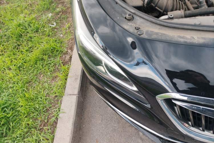 Used Buick LaCrosse 2018 20T Elite Edition Right Front Headlight