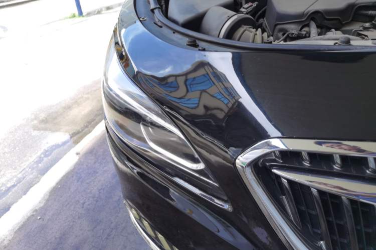 Used Buick LaCrosse 2018 20T Elite Edition Right Front Headlight