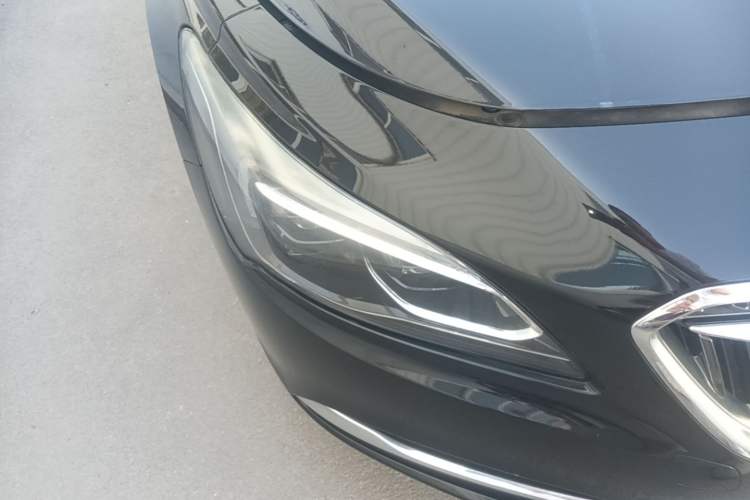 Used Buick LaCrosse 2018 20T Elite Edition Right Front Headlight