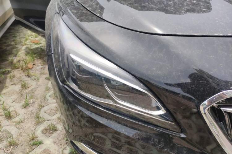 Used Buick LaCrosse 2018 20T Luxury Model Right Front Headlight