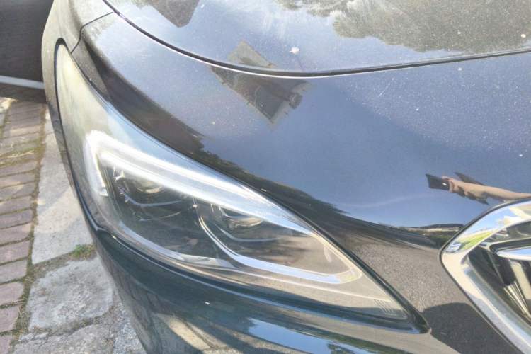 Used Buick LaCrosse 2018 28T Luxury Model Right Front Headlight