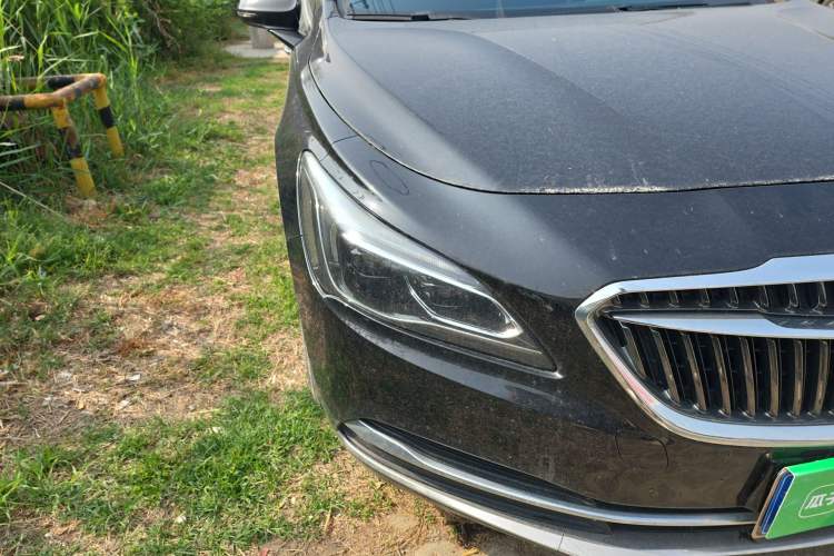 Used Buick LaCrosse 2018 20T Elite Edition Right Front Headlight