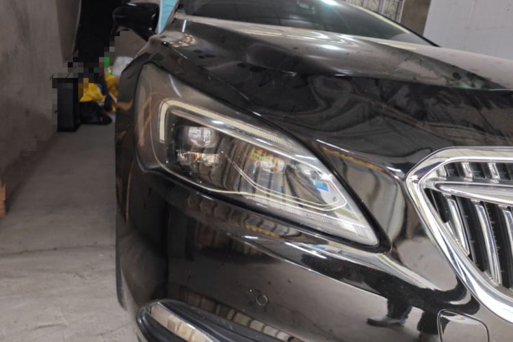 Used Buick LaCrosse 2018 28T Elite Edition Right Front Headlight