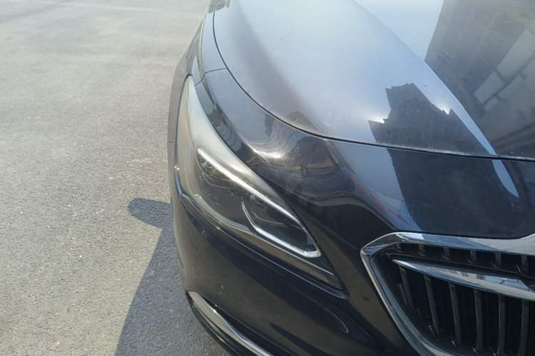 Used Buick LaCrosse 2018 20T Elite Edition Right Front Headlight