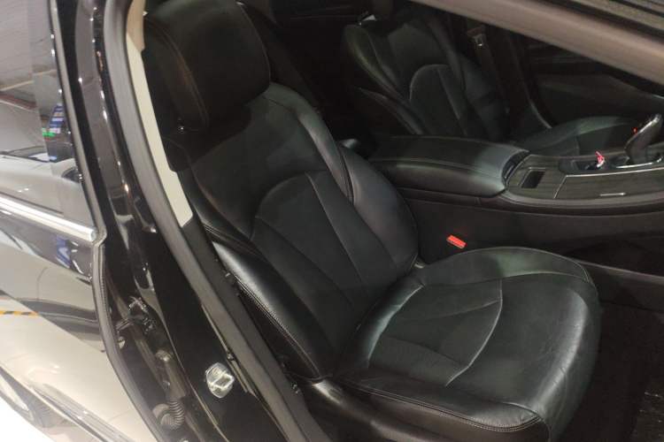 Used Buick LaCrosse 2018 20T Elite Edition Right Front Seat
