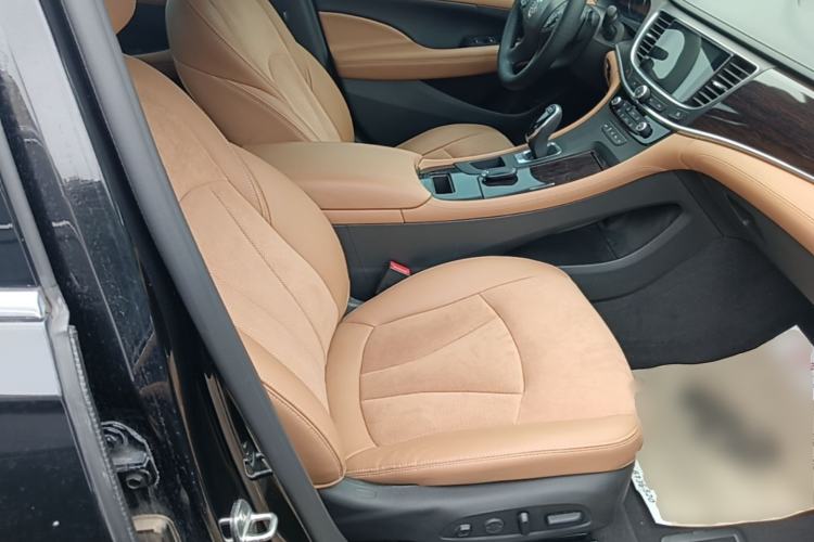 Used Buick LaCrosse 2018 20T Luxury Model Right Front Seat