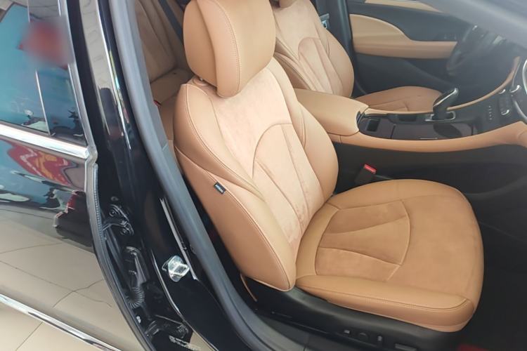 Used Buick LaCrosse 2018 20T Luxury Model Right Front Seat
