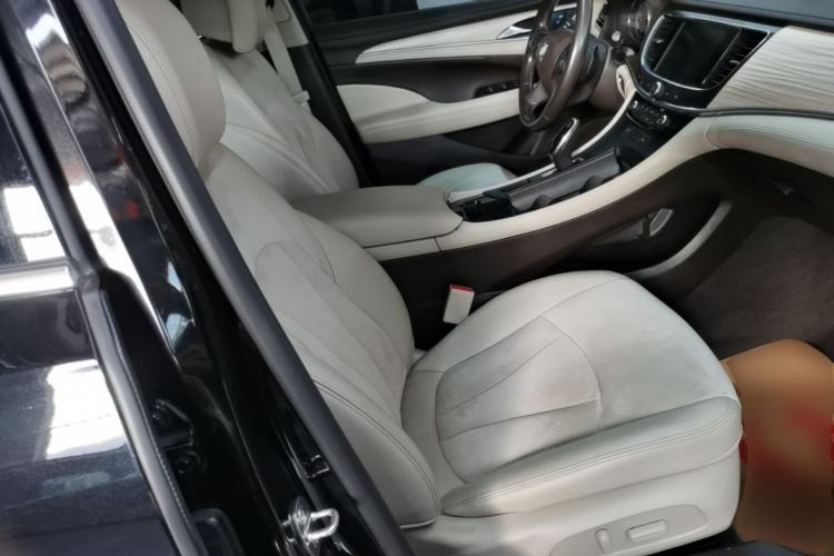 Used Buick LaCrosse 2018 30H Elite Edition Right Front Seat