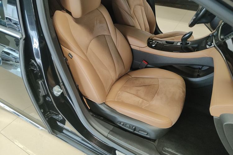 Used Buick LaCrosse 2018 20T Luxury Model Right Front Seat