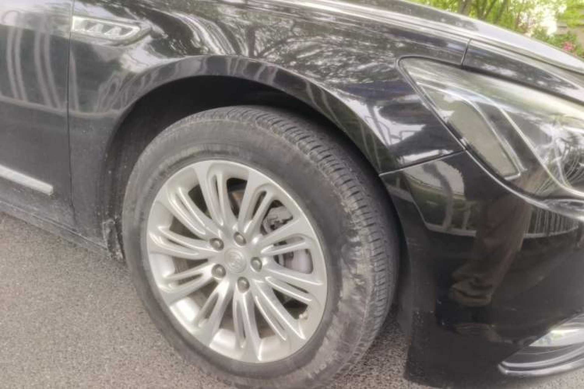 Used Buick LaCrosse 2018 20T Elite Edition Right Front Wheel Hub