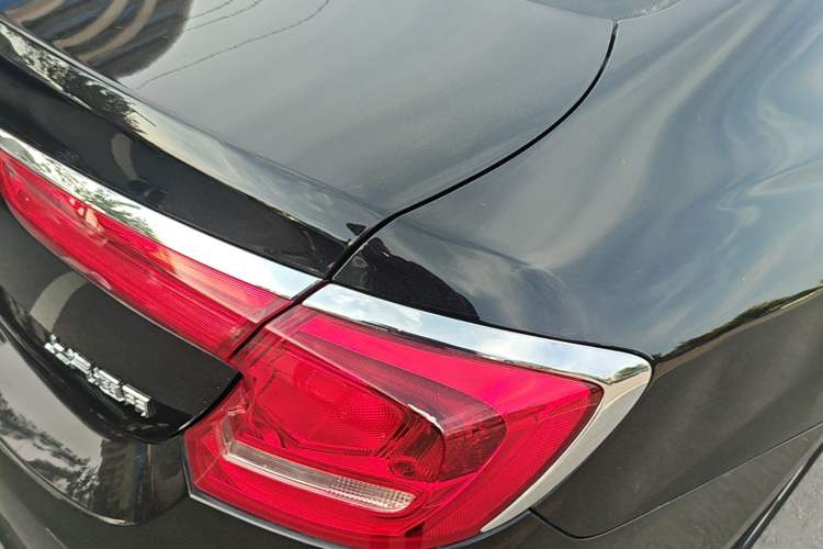 Used Buick LaCrosse 2018 20T Elite Edition Right Rear Taillight