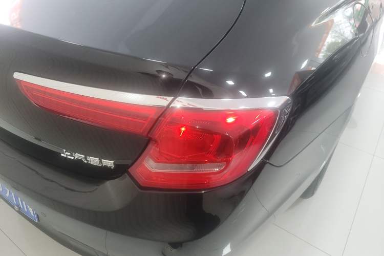 Used Buick LaCrosse 2018 20T Elite Edition Right Rear Taillight