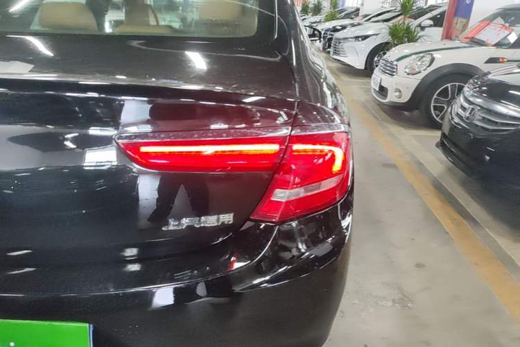 Used Buick LaCrosse 2018 20T Luxury Model Right Rear Taillight